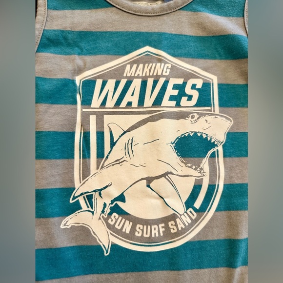 Bundle of 2 tanks size 8 - Picture 4 of 8